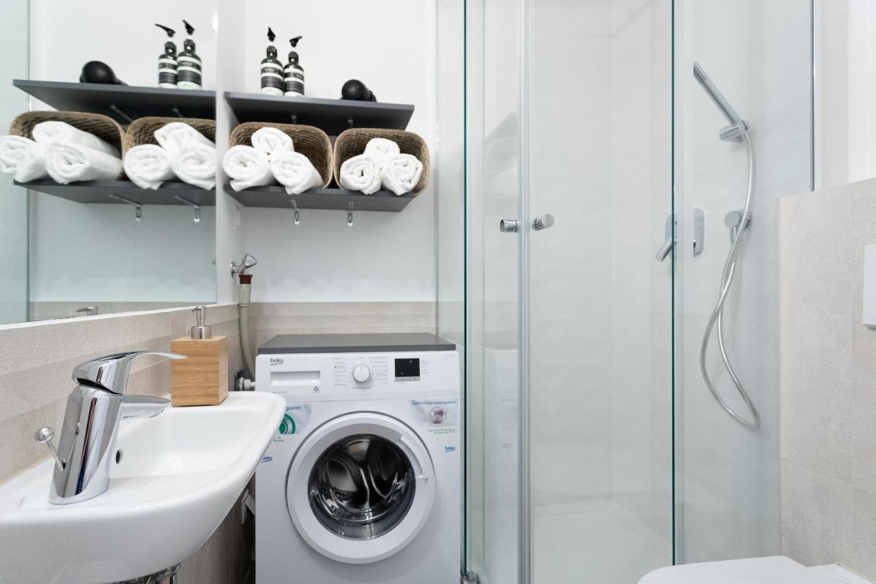 New Luxus Studio - 10Min Centre - Markus Apartment Wina Bagian luar foto