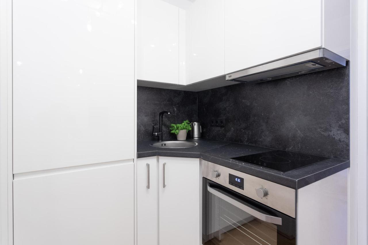New Luxus Studio - 10Min Centre - Markus Apartment Wina Bagian luar foto