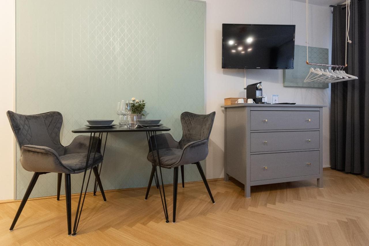 New Luxus Studio - 10Min Centre - Markus Apartment Wina Bagian luar foto