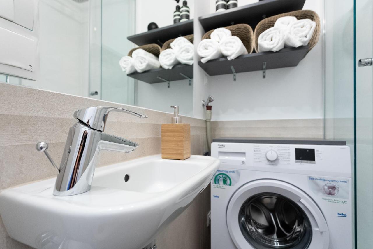 New Luxus Studio - 10Min Centre - Markus Apartment Wina Bagian luar foto